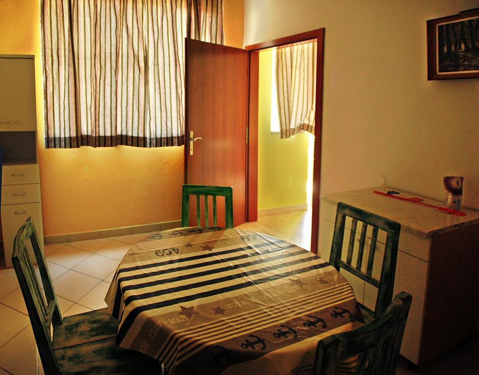 Hill House Marija Apartamento Komiža Exterior foto