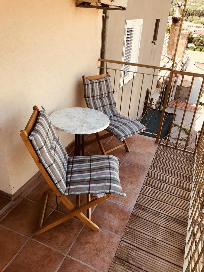 Hill House Marija Apartamento Komiža Exterior foto