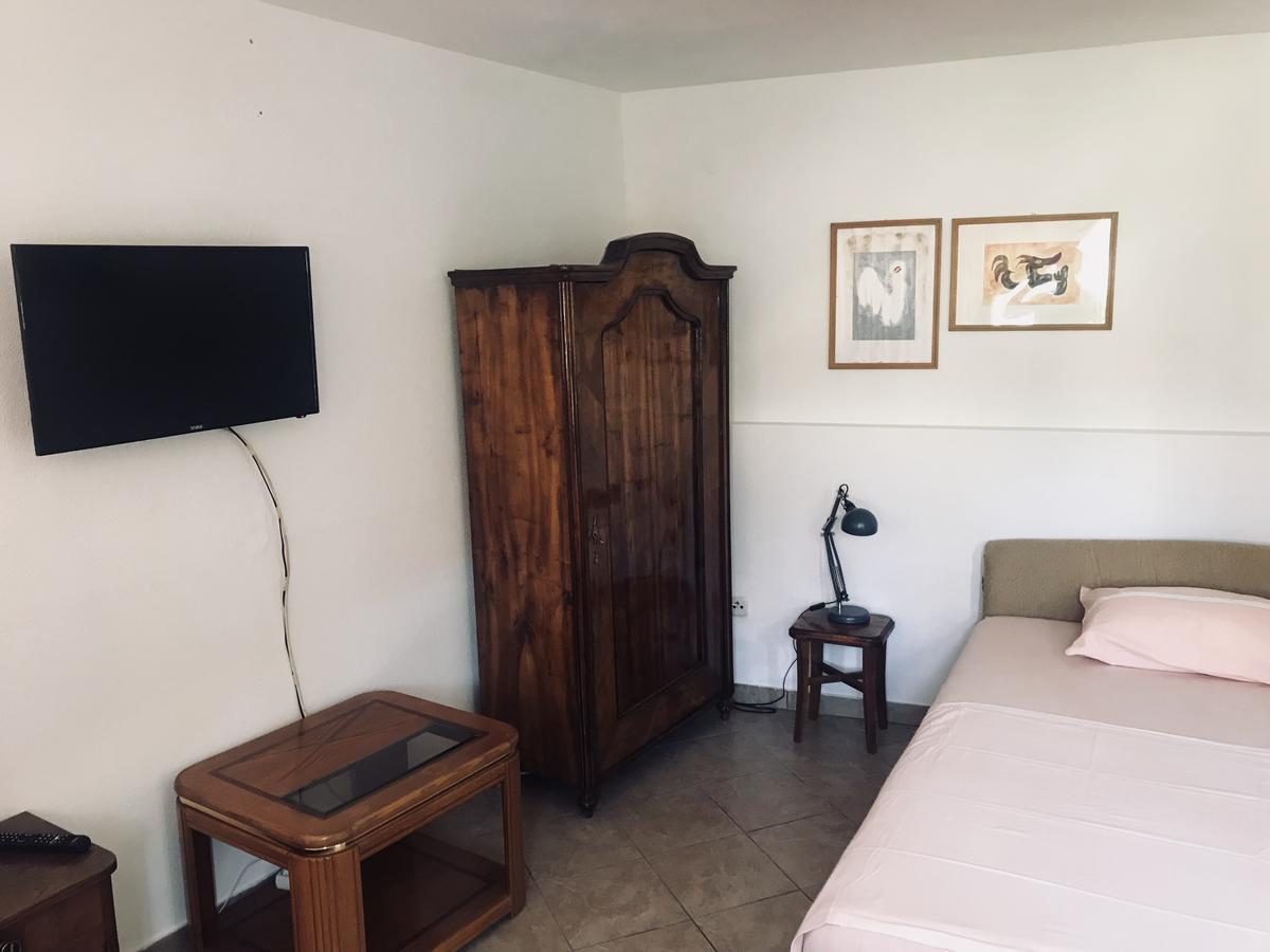 Hill House Marija Apartamento Komiža Exterior foto